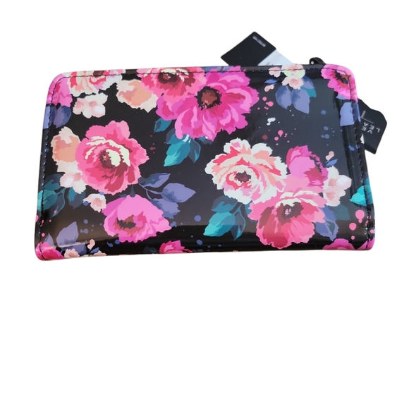 Tahari Wallet - Picture 4 of 6